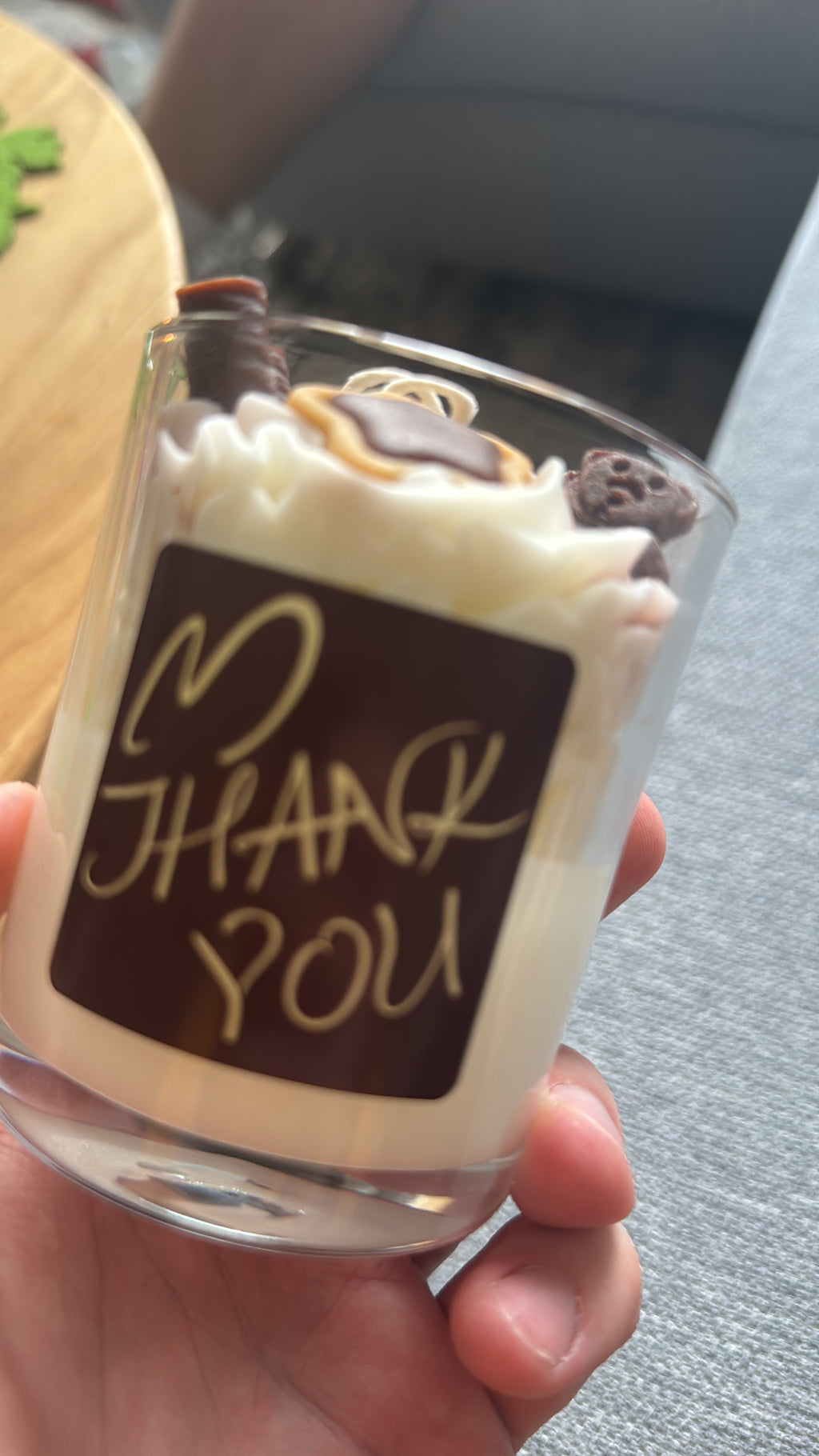 Duftkerze "Thank You" – Schokolade & Keks-Deko